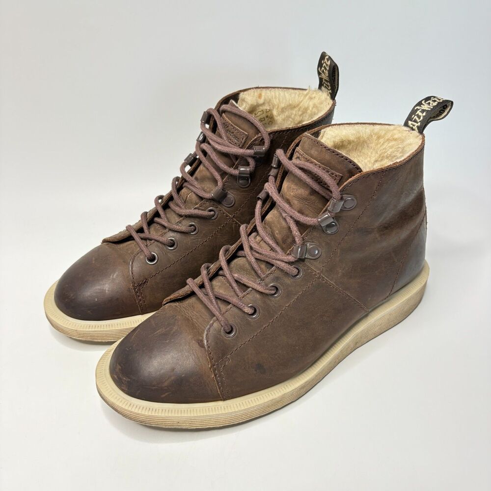 DR. MARTEN Les High Top Leather Shearling Lined Chukka Boot Womens Size 8